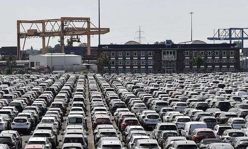 autoindustrie:-geschaefte-laufen-gut,-aber-es-ziehen-dunkle-wolken-auf autoindustrie:-geschaefte-laufen-gut,-aber-es-ziehen-dunkle-wolken-auf