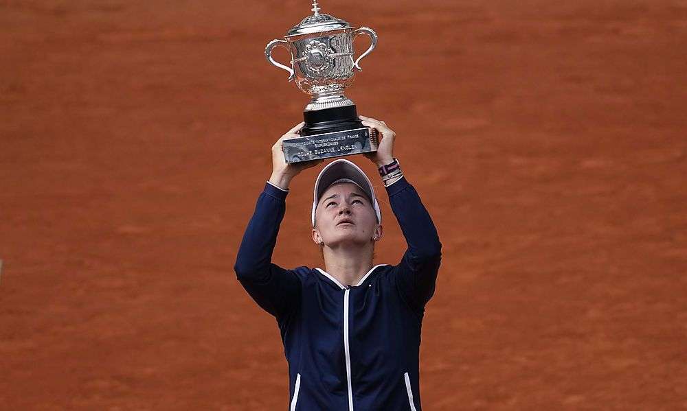 krejcikova-widmet-“french-open”-titel-verstorbener-trainerin krejcikova-widmet-“french-open”-titel-verstorbener-trainerin