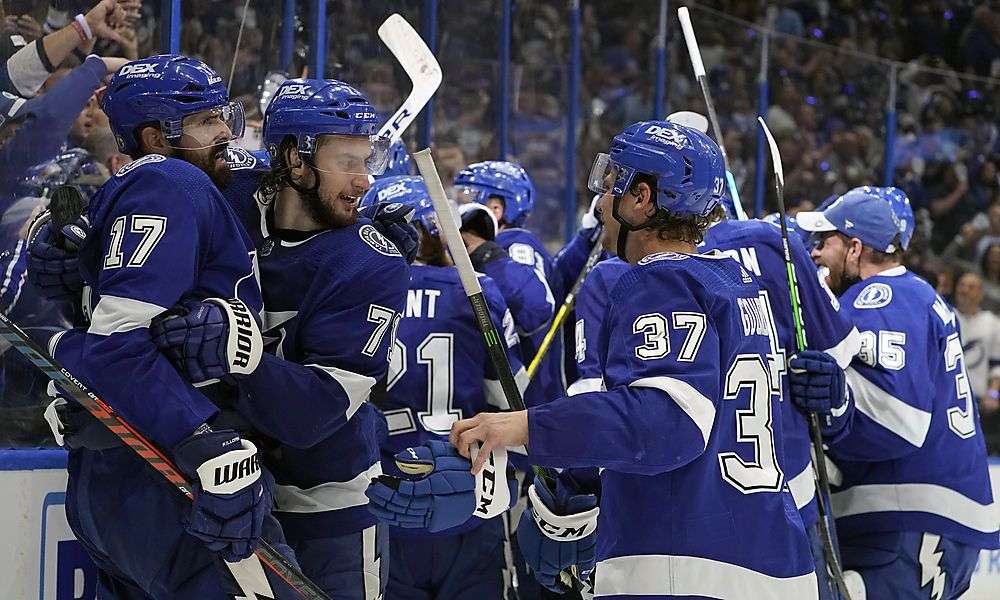 titelverteidiger-tampa-bay-steht-wieder-im-stanley-cup-finale titelverteidiger-tampa-bay-steht-wieder-im-stanley-cup-finale
