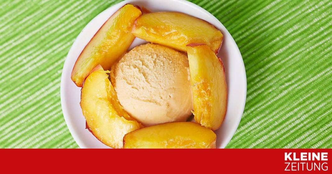 blitzeis-und-frappe-aus-frischen-pfirsichen blitzeis-und-frappe-aus-frischen-pfirsichen