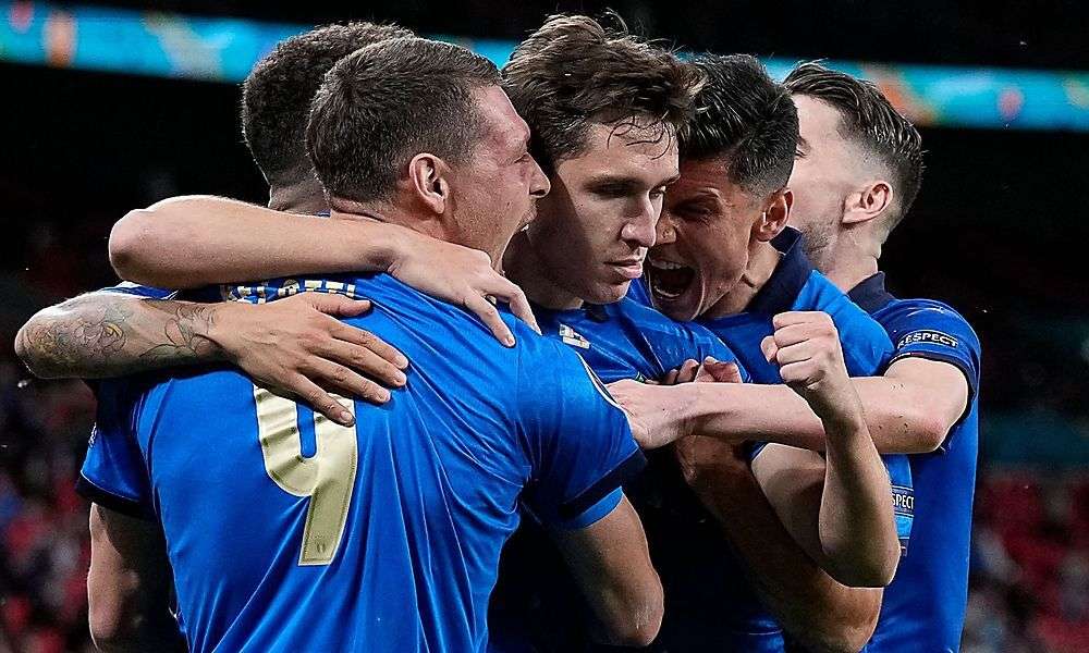 so-feierte-italiens-team-im-bus-den-sieg-ueber-oesterreich so-feierte-italiens-team-im-bus-den-sieg-ueber-oesterreich