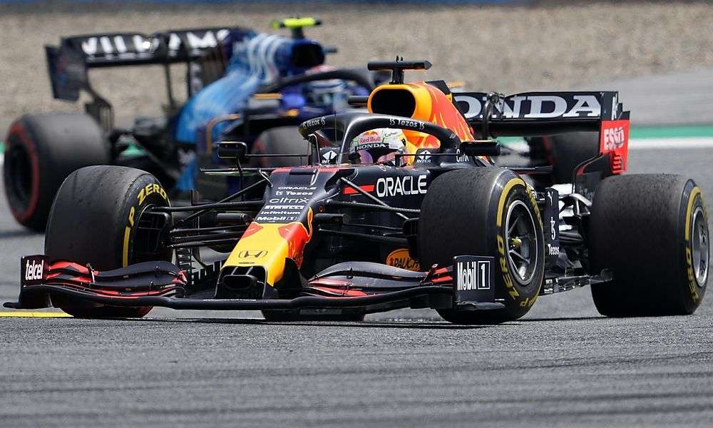 verstappen-vor-hamilton,-perez-und-bottas-komplettieren-fuehrungsquartett verstappen-vor-hamilton,-perez-und-bottas-komplettieren-fuehrungsquartett