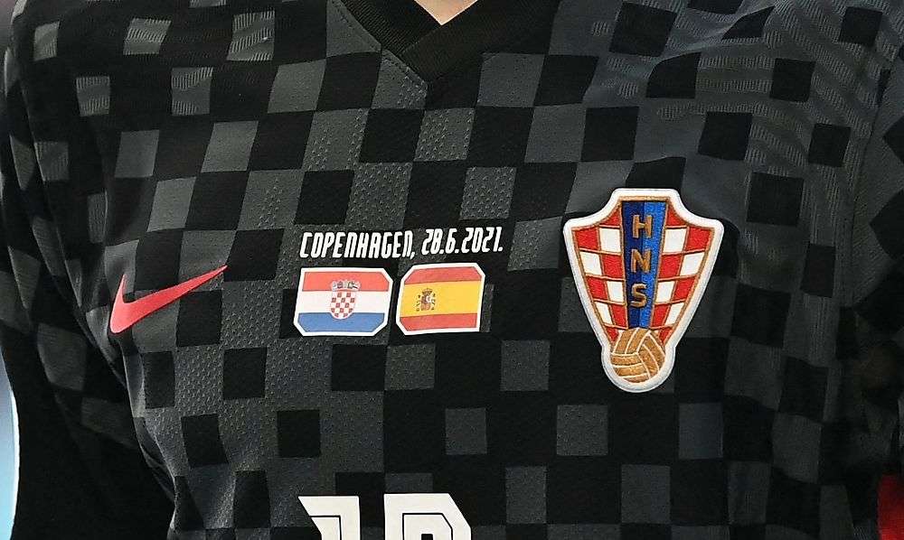 kroatien-wappen-auf-trikot-erinnerte-an-ustasa-bewegung kroatien-wappen-auf-trikot-erinnerte-an-ustasa-bewegung
