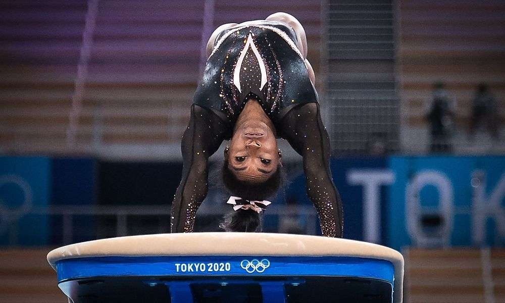 alle-blicke-sind-auf-simone-biles-gerichtet alle-blicke-sind-auf-simone-biles-gerichtet