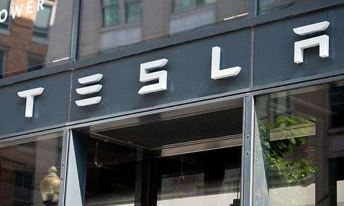tesla-knackt-milliarden-marke-bei-gewinn tesla-knackt-milliarden-marke-bei-gewinn