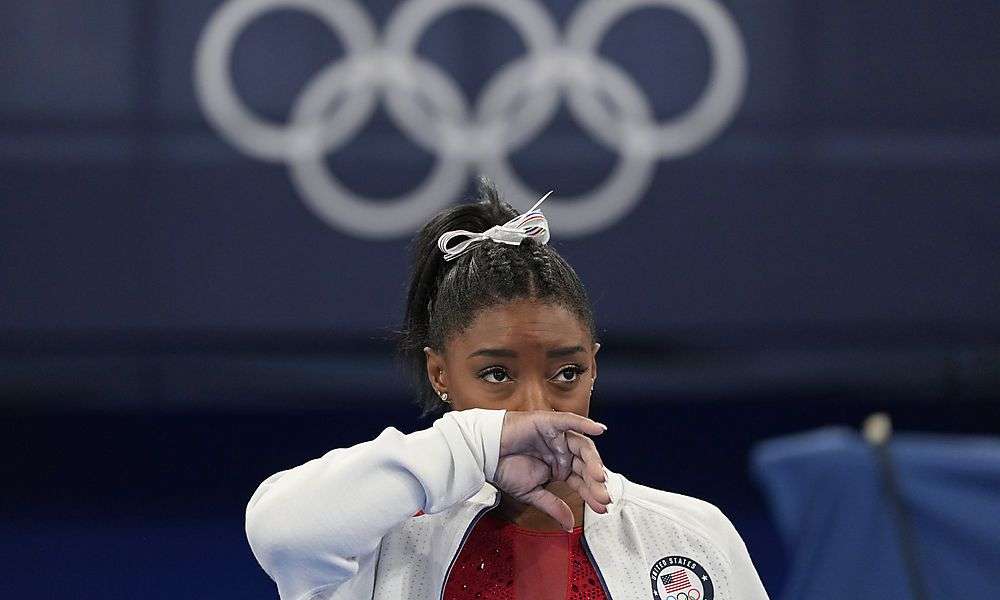 simone-biles:-“es-ist-wie-ein-kampf-mit-daemonen” simone-biles:-“es-ist-wie-ein-kampf-mit-daemonen”