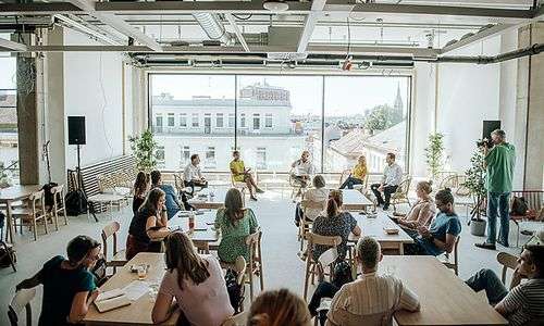 in-diesem-mini-ikea-muessen-die-kunden-scannen-und-radeln in-diesem-mini-ikea-muessen-die-kunden-scannen-und-radeln
