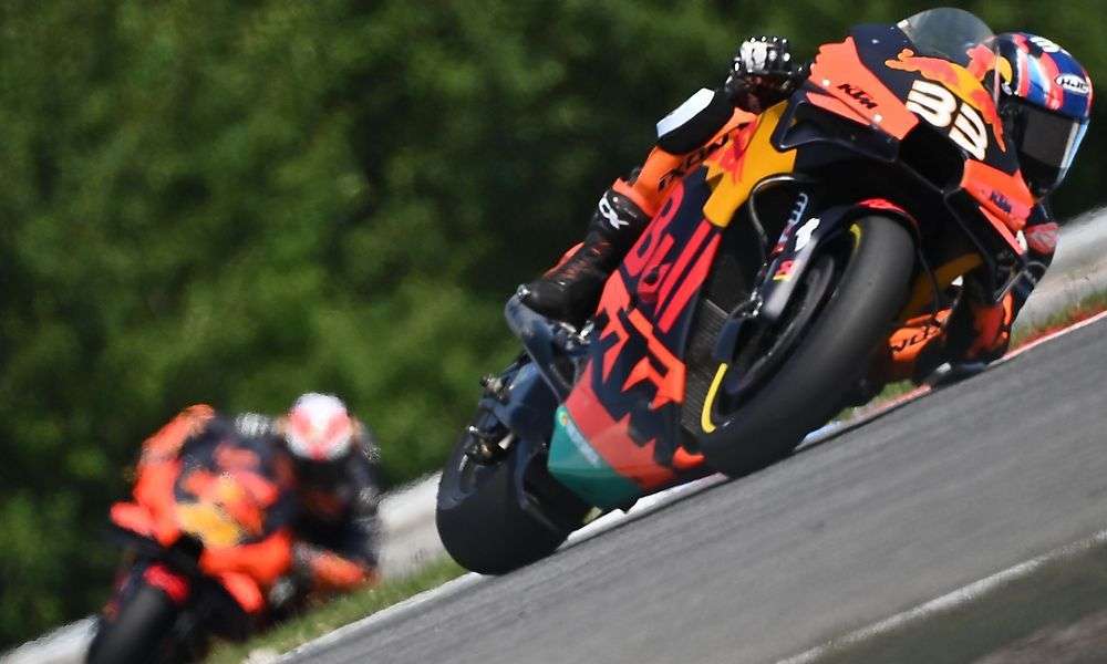 die-motogp-im-gefaehrlichen-geschwindigkeitsrausch die-motogp-im-gefaehrlichen-geschwindigkeitsrausch