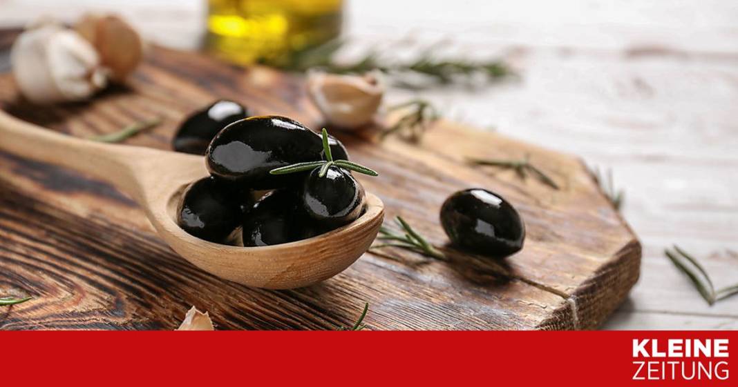 hinweis-auf-schwarz-gefaerbte-oliven-muss-man-oft-suchen hinweis-auf-schwarz-gefaerbte-oliven-muss-man-oft-suchen