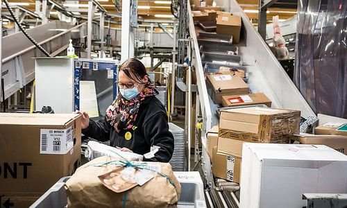 dank-des-paketbooms-geht-jetzt-die-post-ab dank-des-paketbooms-geht-jetzt-die-post-ab