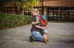 “unser-sohn-kommt-in-die-schule,-und-wir-alle-sind-sentimental” “unser-sohn-kommt-in-die-schule,-und-wir-alle-sind-sentimental”
