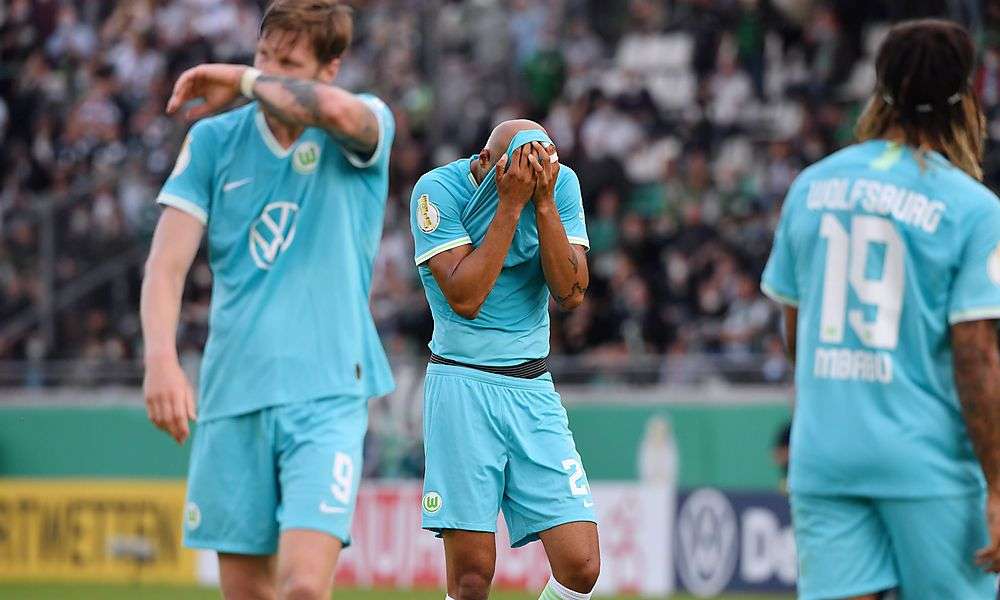 zu-viele-spieler-eingewechselt:-wolfsburg-verliert-am-gruenen-tisch-gegen-drittligisten zu-viele-spieler-eingewechselt:-wolfsburg-verliert-am-gruenen-tisch-gegen-drittligisten