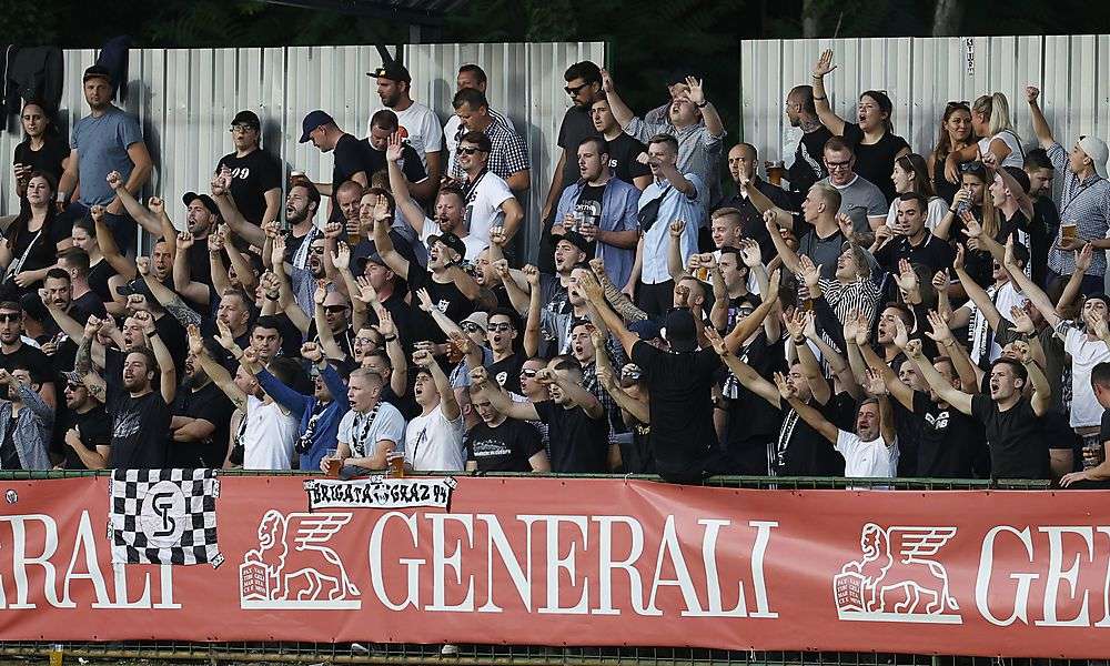 von-wegen-keine-auswaertsfans:-“sturm-graz”-fangesaenge-in-murska-sobota von-wegen-keine-auswaertsfans:-“sturm-graz”-fangesaenge-in-murska-sobota