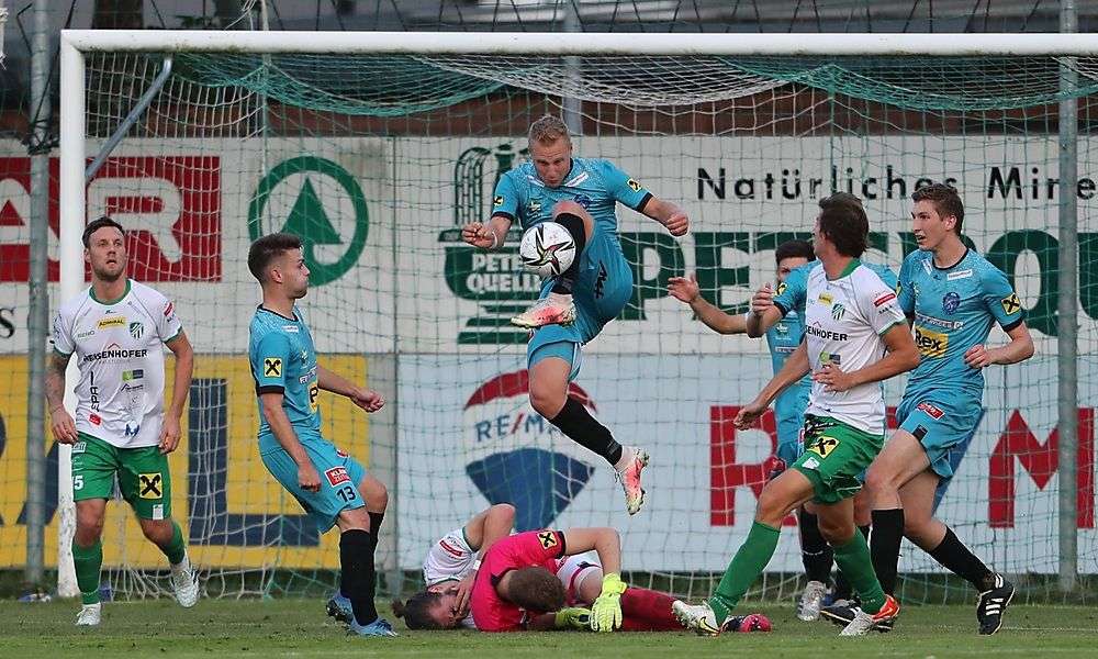eine-liga-sieht-rot:-zehn-ausschluesse-in-einer-runde eine-liga-sieht-rot:-zehn-ausschluesse-in-einer-runde