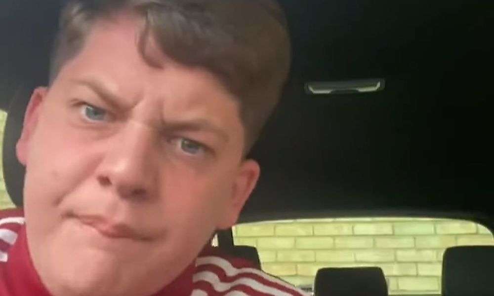 wutanfall-von-arsenal-fan-erheitert-das-netz wutanfall-von-arsenal-fan-erheitert-das-netz
