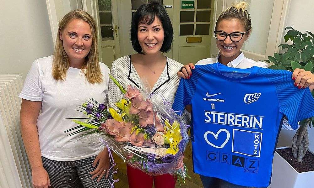 luv-graz-damen-praesentieren-die-“steirerin”-als-neuen-hauptsponsor luv-graz-damen-praesentieren-die-“steirerin”-als-neuen-hauptsponsor