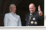 prinz-albert-und-charlene-von-monaco-teilen-die-merkwuerdigste-umarmung-der-welt prinz-albert-und-charlene-von-monaco-teilen-die-merkwuerdigste-umarmung-der-welt