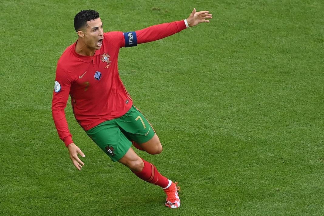 auch-mit-36-setzt-cristiano-ronaldo-neue-massstaebe auch-mit-36-setzt-cristiano-ronaldo-neue-massstaebe
