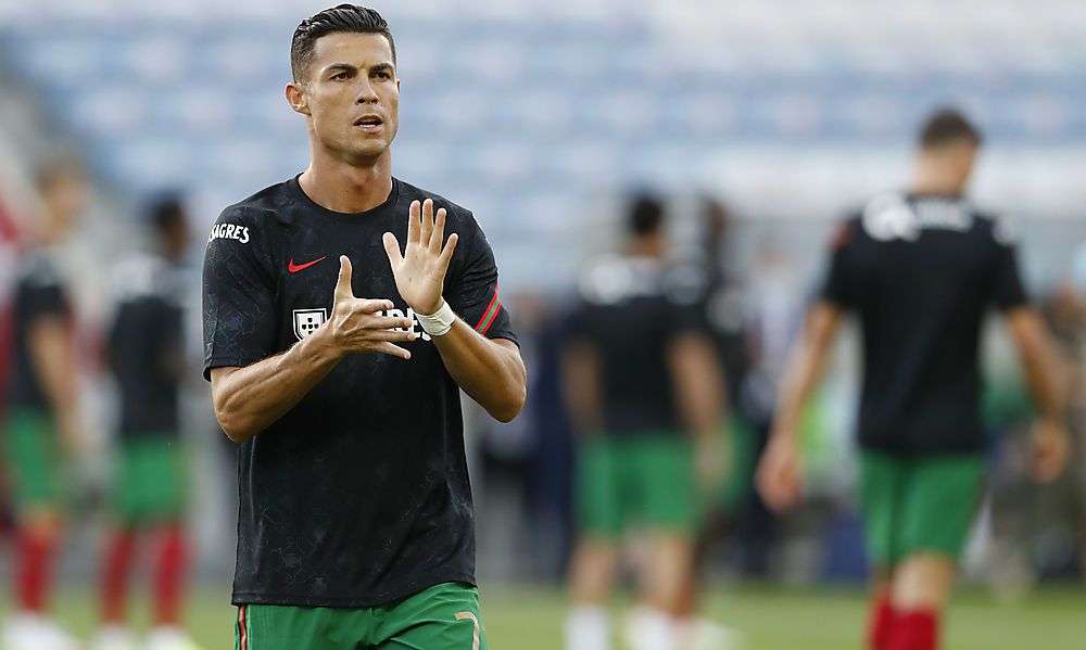 cristiano-ronaldo-mit-erstem-training-bei-manchester-united cristiano-ronaldo-mit-erstem-training-bei-manchester-united