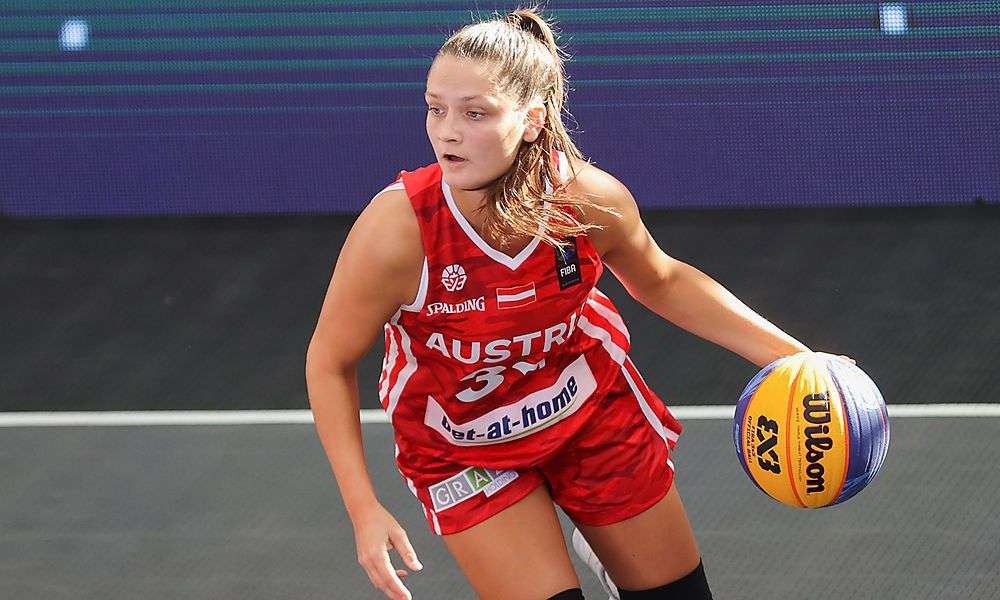 oesterreichs-basketball-hoffnung-rebekka-kalaydjiev-nach-autounfall-schwer-verletzt oesterreichs-basketball-hoffnung-rebekka-kalaydjiev-nach-autounfall-schwer-verletzt