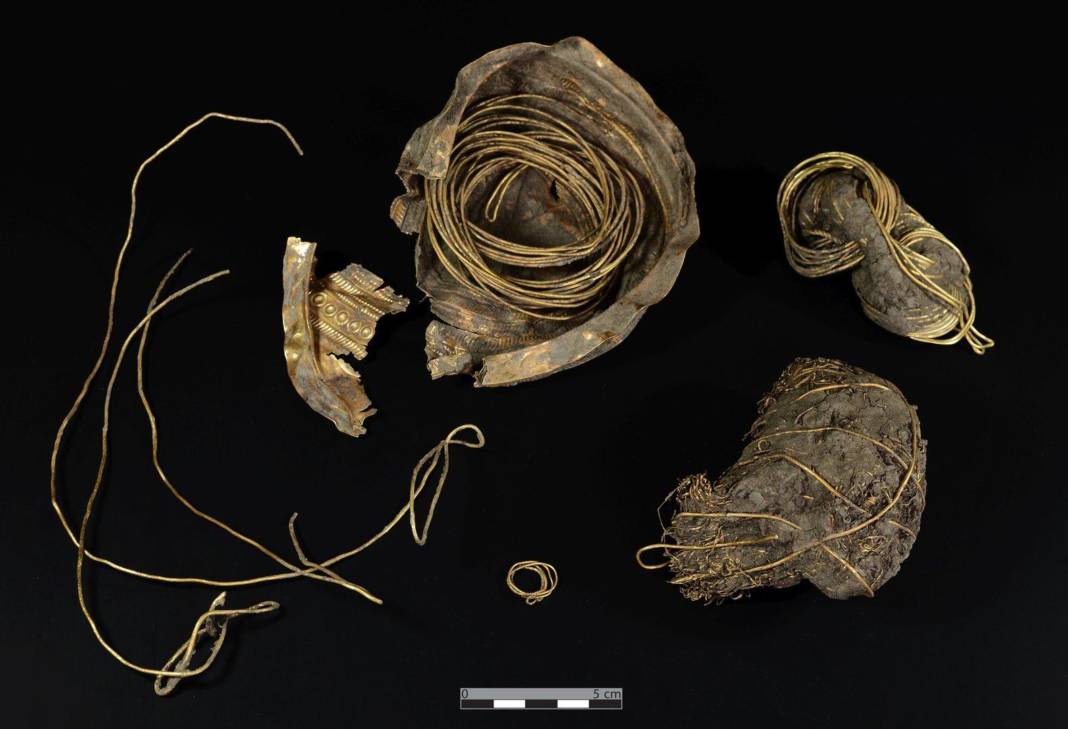 archaeologen-entdecken-in-ebreichsdorf-einen-goldschatz archaeologen-entdecken-in-ebreichsdorf-einen-goldschatz