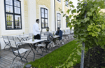 der-heurige-im-schloss-schoenbrunn-ist-offen der-heurige-im-schloss-schoenbrunn-ist-offen