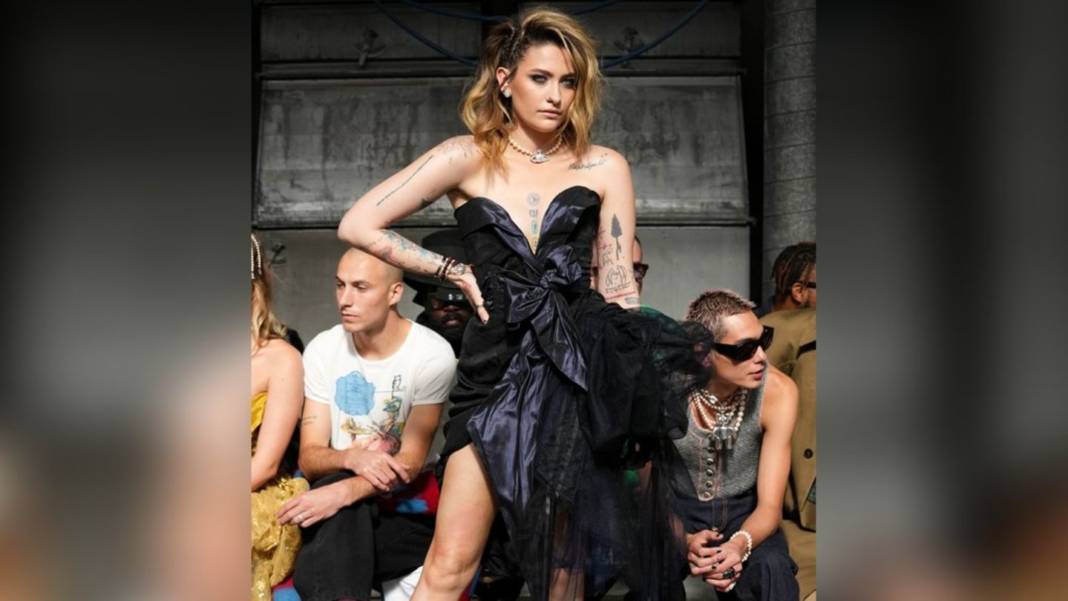 paris-jackson:-tolle-auftritte-bei-der-pariser-fashion-week paris-jackson:-tolle-auftritte-bei-der-pariser-fashion-week