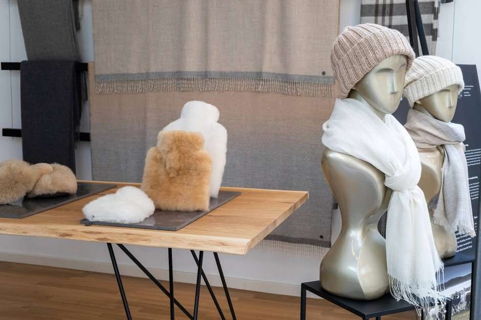 mainzer-start-up-weich-ist-auf-accessoires-aus-alpakahaar-spezialisiert mainzer-start-up-weich-ist-auf-accessoires-aus-alpakahaar-spezialisiert