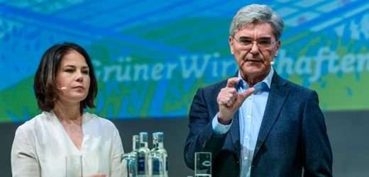 wie-politisch-duerfen-topmanager-sein,-joe-kaeser? wie-politisch-duerfen-topmanager-sein,-joe-kaeser?
