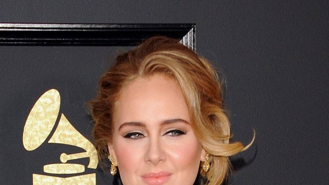 adele:-mit-diesem-cover-schreibt-sie-geschichte adele:-mit-diesem-cover-schreibt-sie-geschichte