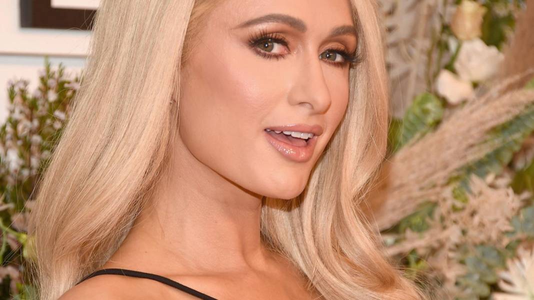 paris-hilton:-im-pinkfarbenen-luxus-look-feiert-sie-ihren-jga