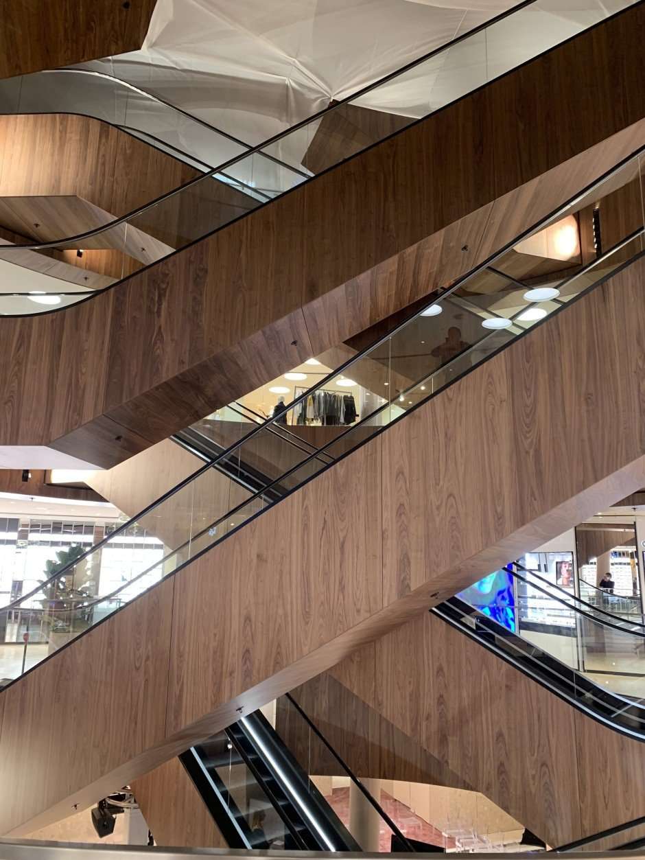 neue-rolltreppen-im-kadewe neue-rolltreppen-im-kadewe