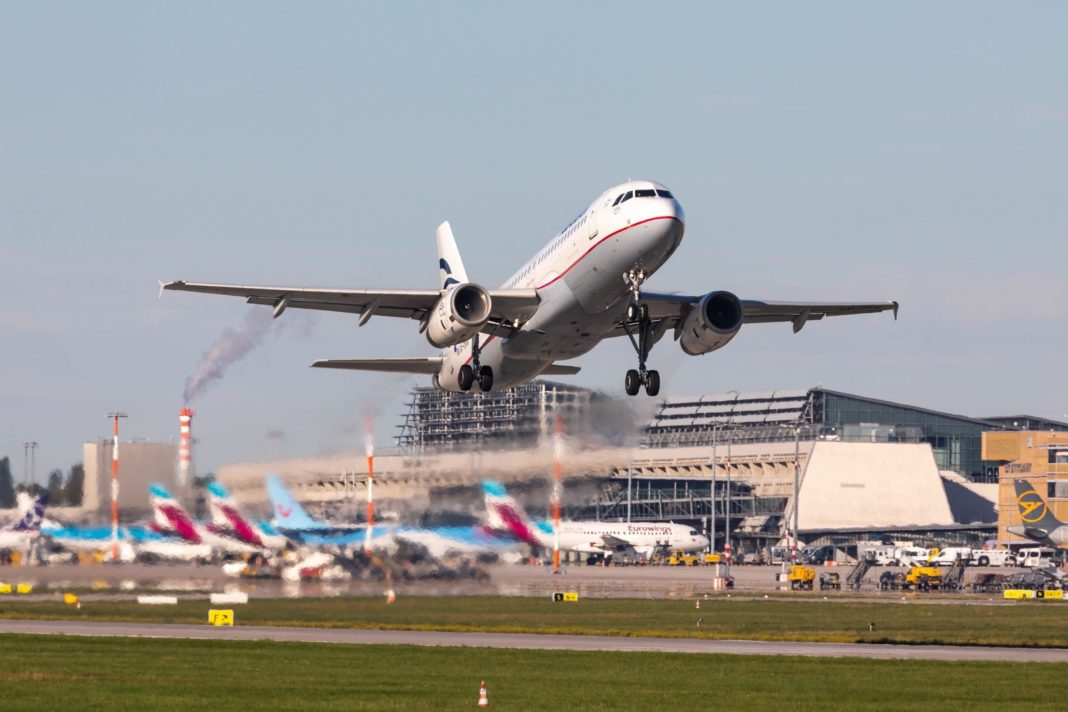 winterflugplan-startet-auch-in-stuttgart winterflugplan-startet-auch-in-stuttgart