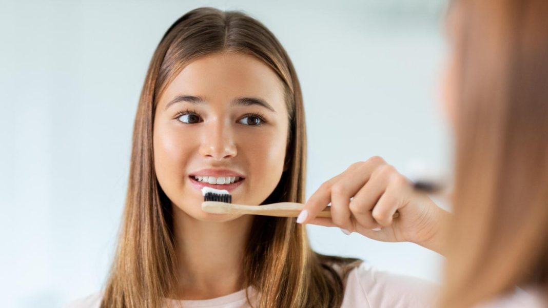 zahnpflege:-zahnpasta-im-vergleich:-aronal,-blend-a-med-und-odol-med-3-schneiden-im-oekotest-schlecht-ab zahnpflege:-zahnpasta-im-vergleich:-aronal,-blend-a-med-und-odol-med-3-schneiden-im-oekotest-schlecht-ab