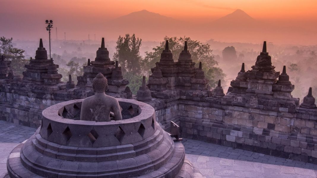 von-indien-bis-japan:-kloester,-grotten,-graeber:-wo-sie-in-asien-auf-magische-orte-stossen von-indien-bis-japan:-kloester,-grotten,-graeber:-wo-sie-in-asien-auf-magische-orte-stossen