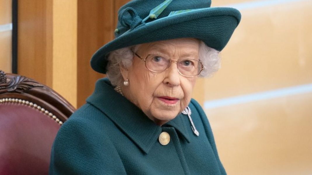 royals:-palast:-queen-verbrachte-nacht-auf-donnerstag-im-krankenhaus royals:-palast:-queen-verbrachte-nacht-auf-donnerstag-im-krankenhaus