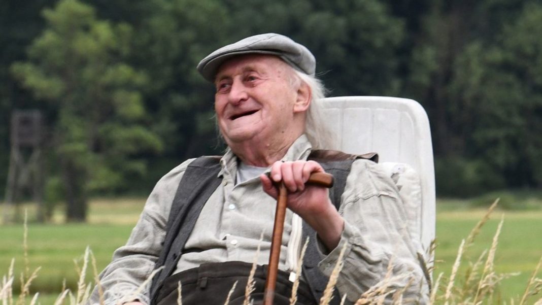 hans-kahlert:-trauer-um-onkel-krischan hans-kahlert:-trauer-um-onkel-krischan