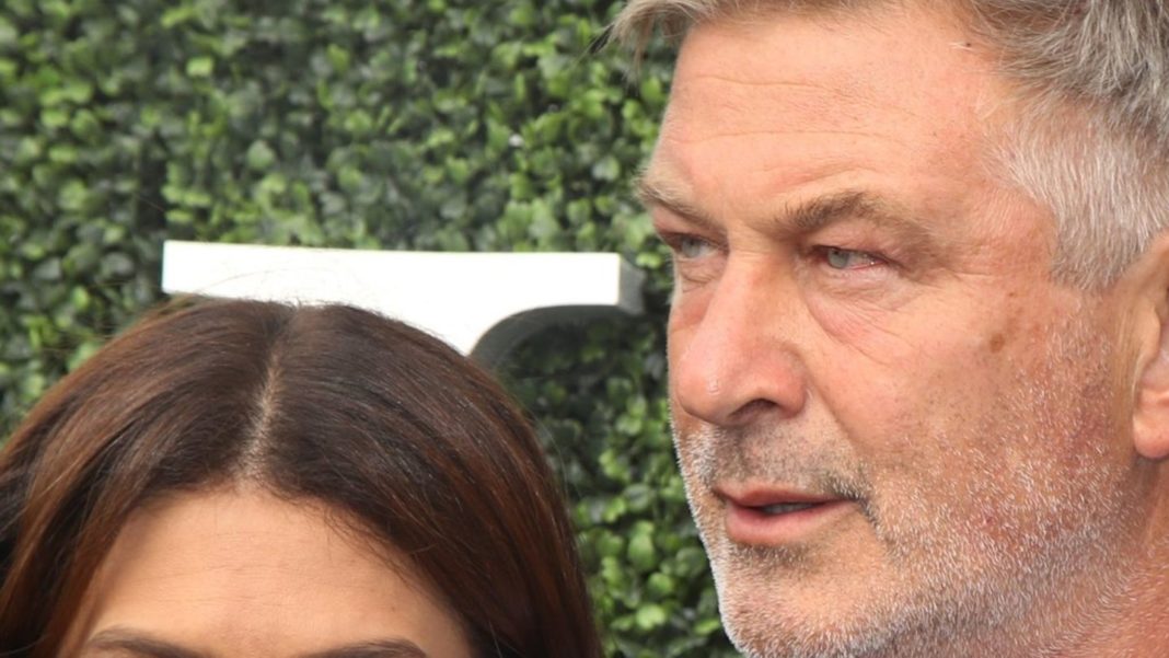 nach-tod-von-halyna-hutchins:-so-feierte-alec-baldwin-halloween nach-tod-von-halyna-hutchins:-so-feierte-alec-baldwin-halloween