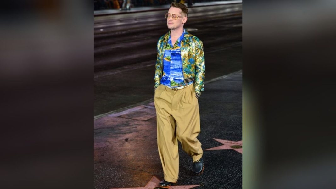 “kevin”-im-hawaiihemd:-macaulay-culkin-modelt-fuer-das-modehaus-gucci “kevin”-im-hawaiihemd:-macaulay-culkin-modelt-fuer-das-modehaus-gucci