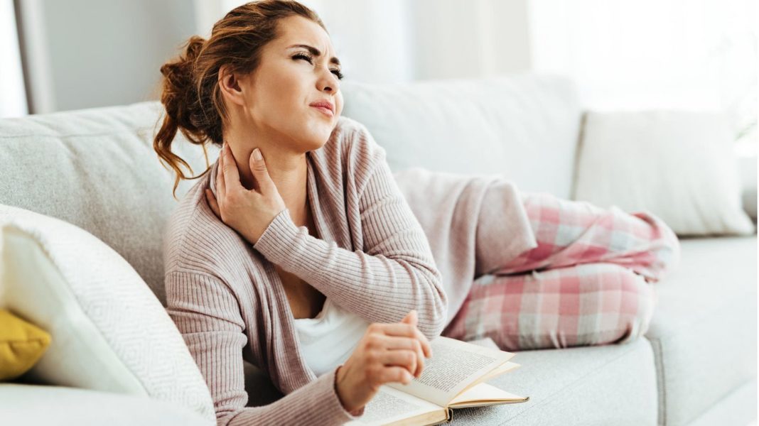 nackenstuetzkissen:-leseknochen-gegen-verspannungen:-so-entlasten-sie-ihren-nacken-beim-lesen nackenstuetzkissen:-leseknochen-gegen-verspannungen:-so-entlasten-sie-ihren-nacken-beim-lesen