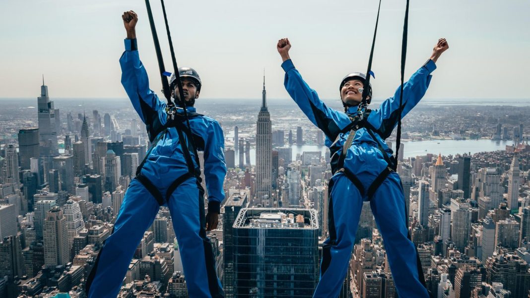 the-edge-in-den-hudson-yards:-new-yorks-neueste-attraktion:-in-den-himmel-ueber-manhattan-klettern the-edge-in-den-hudson-yards:-new-yorks-neueste-attraktion:-in-den-himmel-ueber-manhattan-klettern