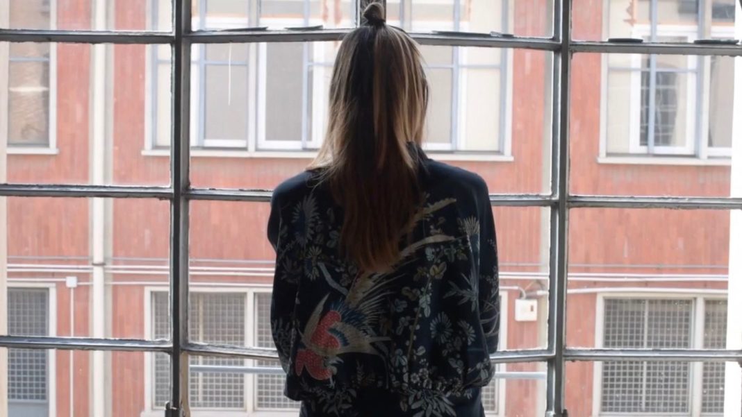 schimmel-vermeiden:-einmal-frischluft,-bitte:-so-lueften-sie-ihre-wohnung-richtig schimmel-vermeiden:-einmal-frischluft,-bitte:-so-lueften-sie-ihre-wohnung-richtig