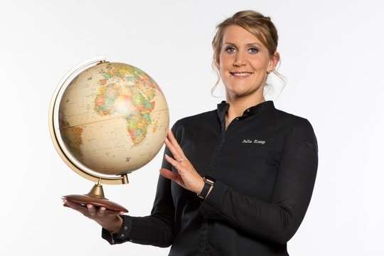 sternekoechin-julia-komp-im-gespraech-mit-saskia-naumann sternekoechin-julia-komp-im-gespraech-mit-saskia-naumann