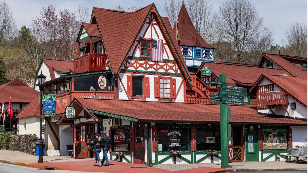 georgia,-usa:-nur-3-von-5-sternen:-hotel-laesst-gaeste-wegen-zu-schlechter-bewertung-von-polizei-hinauswerfen georgia,-usa:-nur-3-von-5-sternen:-hotel-laesst-gaeste-wegen-zu-schlechter-bewertung-von-polizei-hinauswerfen