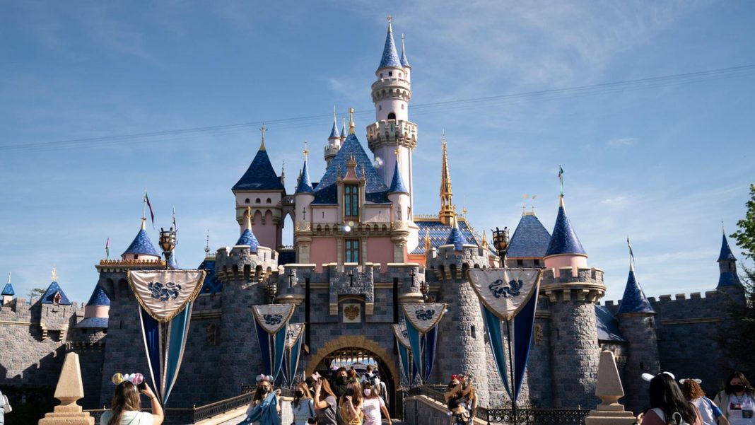 “club-33”:-es-gibt-eine-geheime-tuer-zum-disneyland-–-der-zutritt-kostet-20.000-euro