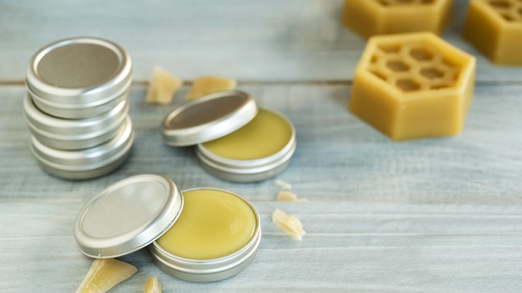 rezeptideen:-lippenbalsam-selber-machen?-mit-diesen-zutaten-stellen-sie-ihre-eigenen-produkte-her rezeptideen:-lippenbalsam-selber-machen?-mit-diesen-zutaten-stellen-sie-ihre-eigenen-produkte-her