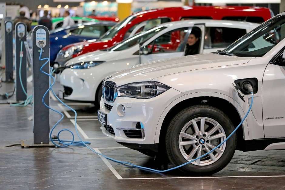 reaktion-auf-nachfrage:-bmw-verlagert-mehr-produktion-nach-china reaktion-auf-nachfrage:-bmw-verlagert-mehr-produktion-nach-china