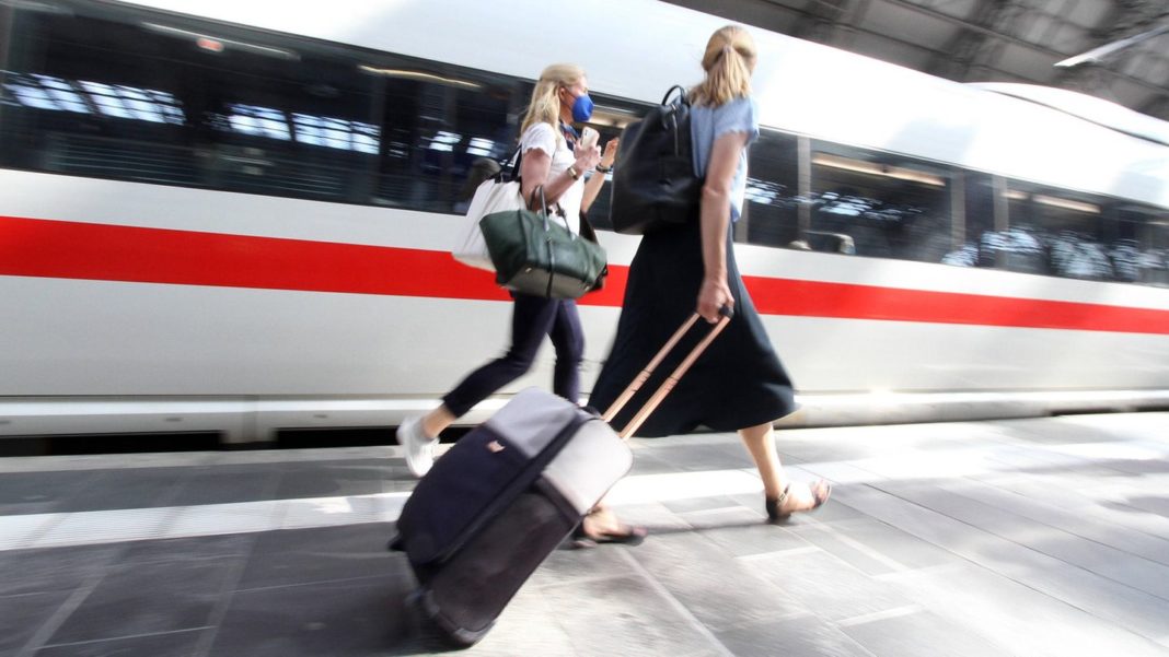 super-sparpreis-young:-guenstige-bahntickets:-fuer-12,90-euro-im-ice-quer-durch-deutschland super-sparpreis-young:-guenstige-bahntickets:-fuer-12,90-euro-im-ice-quer-durch-deutschland