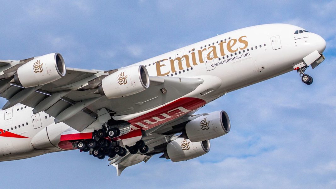 abschied-vom-letzten-seiner-art:-uebergabe-an-emirates:-airbus-hat-den-letzten-riesenjet-a380-ausgeliefert