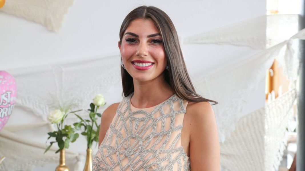 yeliz-koc:-suesses-weihnachtsfoto-mit-tochter-snow yeliz-koc:-suesses-weihnachtsfoto-mit-tochter-snow